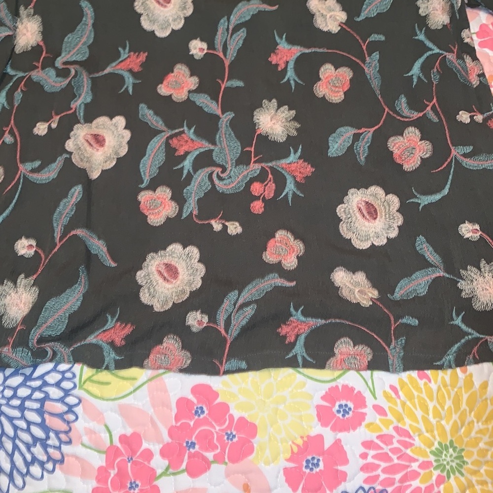 NWOT LUXOLOGY SIZE 8 FORAL DRESS - Picture 3 of 4